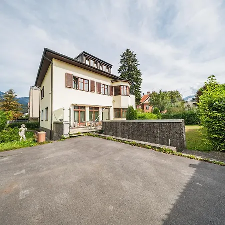 アパート Bergblick